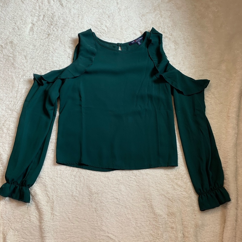 Green cold shoulder Blouse!
